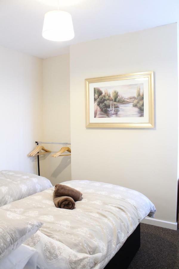 קארפילי Van Apartments מראה חיצוני תמונה