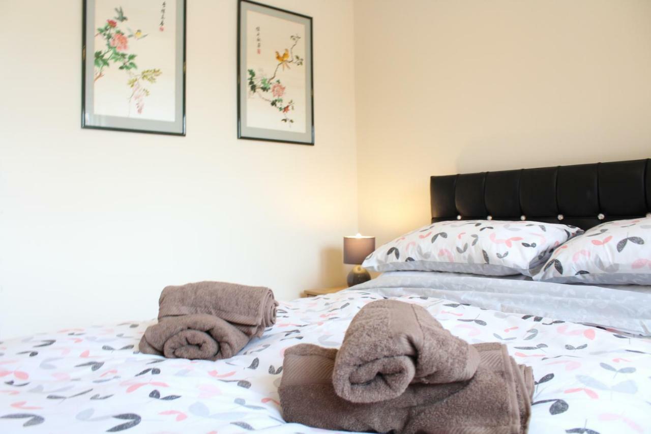 קארפילי Van Apartments מראה חיצוני תמונה