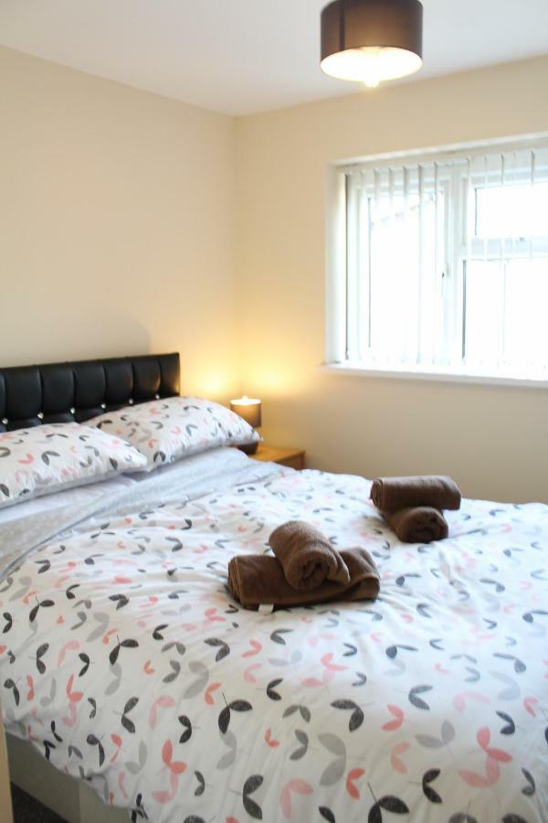 קארפילי Van Apartments מראה חיצוני תמונה